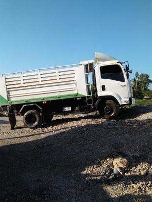 รถอีซูซุ 6 ล้อดั้ม FRR 190 แรงม้า  ปี 55.  ( รถวิ่ง 14x,xxx กม. )     สนใจติดต่อ  081 - 6079515