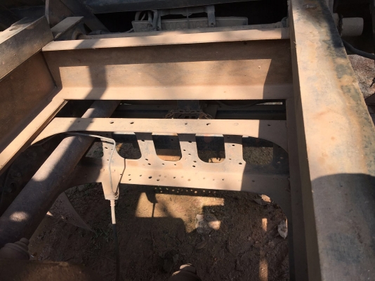 รถอีซูซุ 6 ล้อดั้ม FRR 190 แรงม้า  ปี 55.  ( รถวิ่ง 14x,xxx กม. )     สนใจติดต่อ  081 - 6079515