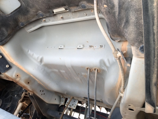 รถอีซูซุ 6 ล้อดั้ม FRR 190 แรงม้า  ปี 55.  ( รถวิ่ง 14x,xxx กม. )     สนใจติดต่อ  081 - 6079515