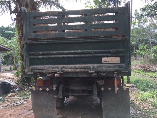 รถอีซูซุ 6 ล้อดั้ม FRR 190 แรงม้า  ปี 55.  ( รถวิ่ง 14x,xxx กม. )     สนใจติดต่อ  081 - 6079515