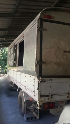 รถอีซูซู 6 ล้อ รั้ว ( ไม่ดั้ม ) NKR 130 แรงม้า. ปี 50.  ( รถวิ่ง 2xx,xxx กม. )    สนใจติดต่อ  081 - 6079515