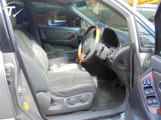 TOYOTA HARRIER 3.0 FOUR โฉม ปี99-01 สีบรอนซ์ทอง เกียร์ออโต้ ติดแก๊ส LPG TOYOTA HARRIER 3.0 FOUR โฉม ปี99-01 สีบรอนซ์ทอง เกียร์ออโต้ ติดแก๊ส LPG