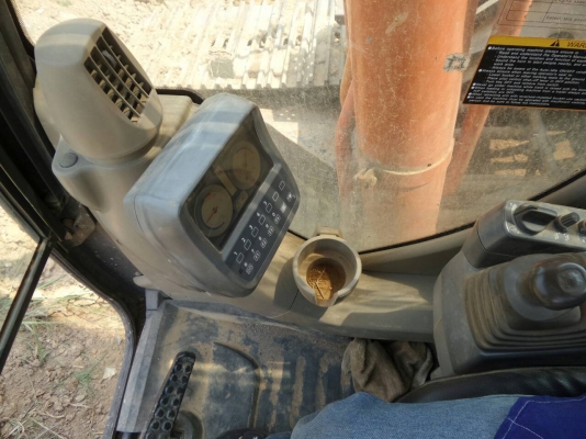 ขายรถแบคโฮ HITACHI ZX330LC-3 เอกสารใบแจ้งจำหน่าย 7482 ชม.ราคา 2600000