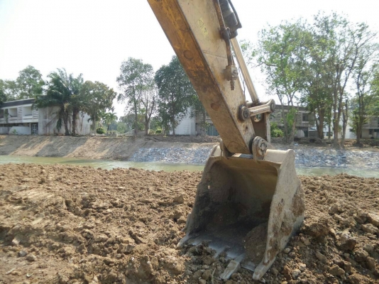 ขายรถแบคโฮ CAT 320 DL เอกสารใบแจ้งจำหน่าย 7471 ชม.รถ JAPAN ราคา 1800000