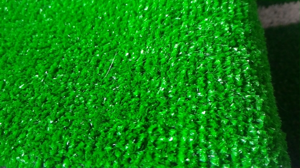 (แบบที่ 2 )พรมซ้อมพัตกอล์ฟจากญี่ปุ่น Fujita มีช่องแถบสีขาวเป็นเส้นนำให้ ขนาดรูหลุม โต 63 มม.  ความยาวรวม  1.7 เมต