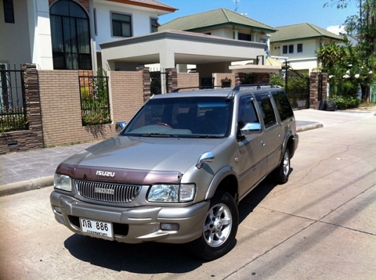 ISUZU THAI RUNG GRAND ADVENTURE ช่วงล่างแน่น เกียร์ออโต้ ดีเชล3.0 ขับ2 TOPสุด