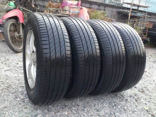 ขายแม็ก HONDA CIVIC 5รู ขอบ15 ใส่ได้ทั้ง วีโก้ , ไททัน พร้อมยางมิชลิน 205/65R15 ยางสัปดาห์ที่13ปี14 ดอกยางหนาสดไม่แตกไม่ร้าว สวยๆ จำนวน 1 ชุด