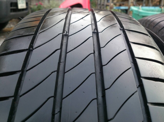 ขายแม็ก HONDA CIVIC 5รู ขอบ15 ใส่ได้ทั้ง วีโก้ , ไททัน พร้อมยางมิชลิน 205/65R15 ยางสัปดาห์ที่13ปี14 ดอกยางหนาสดไม่แตกไม่ร้าว สวยๆ จำนวน 1 ชุด