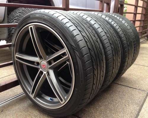 ล้อ Vossen ขอบ18 สภาพสวยมาก ไม่มีซ่อม พร้อมยาง 225 40 18 ดอกเต็ม ใช้กันยาว
