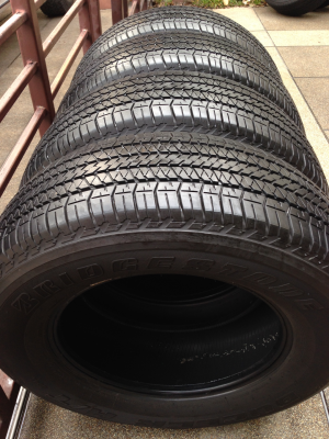 ยาง Bridgestone 265 65 17 ปี14 ดอกเต็ม ใช้กันยาว ราคาไม่แพง