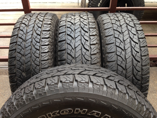 ยาง All Yokohama 265 70 16 ดอกเต็มไม่มีปะ ใช้งานน้อยมาก ราคาไม่แพง