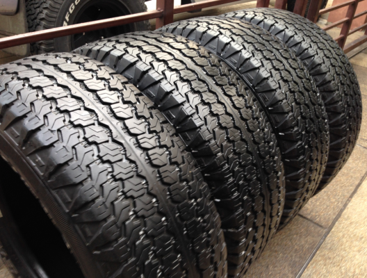 ยาง All Goodyear 245 70 16 สิ้นปี12 ดอกเต็ม ใช้กันยาว ราคาไม่แพง