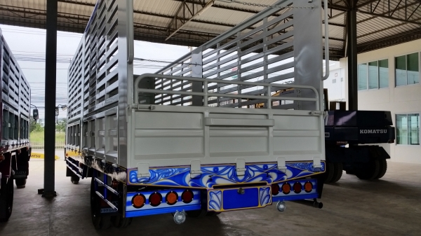 ขายรถบรรทุก 6 ล้อ