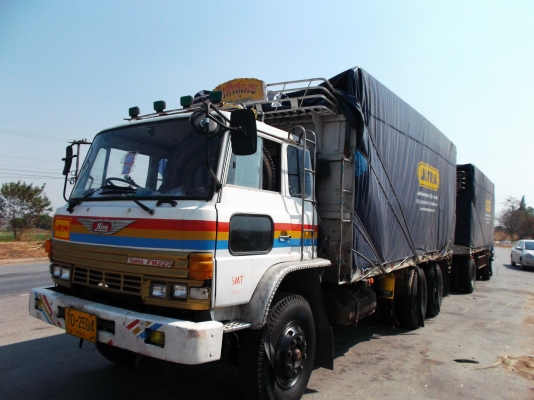 ขายด่วนรถสิบล้อสองเผลาไมดั้มHINO227วางเครื่องM10U