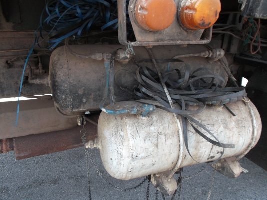 ขายด่วนรถสิบล้อสองเผลาไมดั้มHINO227วางเครื่องM10U