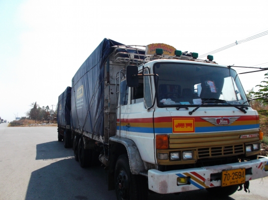 ขายด่วนรถสิบล้อสองเผลาไมดั้มHINO227วางเครื่องM10U