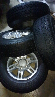 ล้อพร้อมยางดีแม็กตัวยกสูงปี09(ลดราคา)