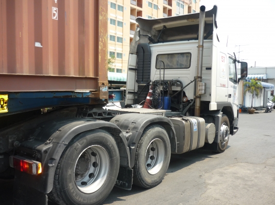 ต้องการขายหัวรถ Volvo รุ่น FM12 62T34380DLS สวยๆ