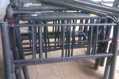 เตียงเหล็ก 2 ชั้น