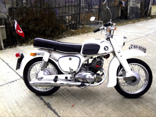 ขายc95 2 คัน c 92 1 คัน มีเล่ม และ เอกสาร โทรสอบถามได้ ต่อรองได้ครับ 0819884773 ขายc95 2 คัน c 92 1 คัน มีเล่ม และ เอกสาร โทรสอบถามได้ ต่อรองได้ครับ 0819884773