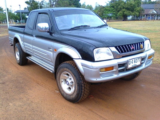 STRADA CAB โฟวีล 2.8 ปี43 เพาเวอร์ ไฟฟ้า พร้อมแลนมิเตอร์