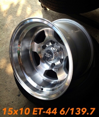 ขายล้อ 15x10 ออฟ-44 6 รู ลึกๆ สภาพมือ1 *15,900 บาทครับ