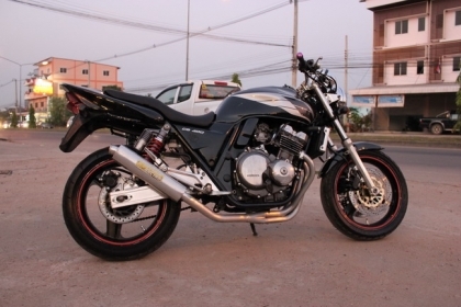 ......ขาย CB400 ปี93 อินวอยล์สรรพสามิต เครื่องดี ท่อแต่ง
