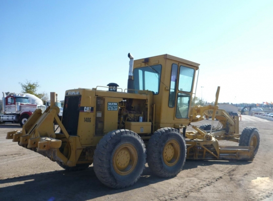 รถเกรด 140G Caterpillar 72V10xxx มีริปเปอร์หลัง รถนำเข้าเอง ขายเอง ราคาไม่เเพงค่ะ รถเกรด 140G Caterpillar 72V10xxx มีริปเปอร์หลัง รถนำเข้าเอง ขายเอง ราคาไม่เเพงค่ะ