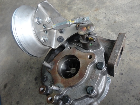 ขายเทอร์โบ IHI F5V ( ใหม่ ) ขายเทอร์โบ IHI F5V ( ใหม่ )