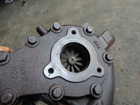 เทอร์โบ IHI F55V ป้ายขาว เทอร์โบ IHI F55V ป้ายขาว