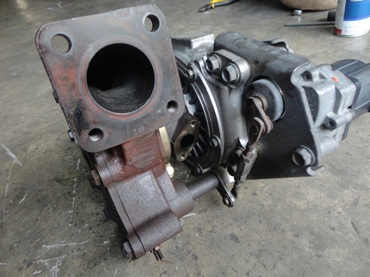 เทอร์โบ IHI F55V ป้ายขาว เทอร์โบ IHI F55V ป้ายขาว