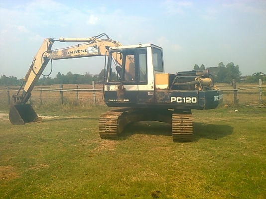 ขายด่วน แบคโฮ pc120-3 เครื่อง 6BG1