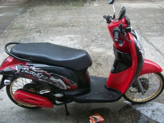 scoopy i