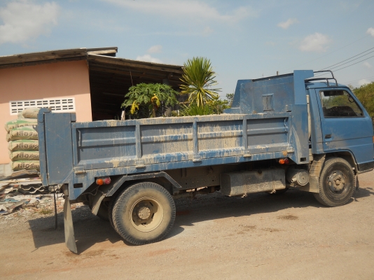 ขายรถหกล้อดั้ม 115