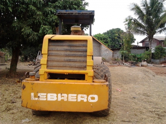 LEBRERO 910D รถบดล้อเหล็กสั่นสะเทือน 2 เพลาสภาพดีพร้อมใช้งาน ระบบไฮดรอลิกส์ไม่มีแตกไม่มีรั่วซึ่ม ขับง่ายบังคับง่ายไม่มีปัญหา ช่วงล่างแน่นพร้อมบดอัดได้เลย เอกสารสัญญาซื้อขาย ราคาต่อรองได้นะครับ LEBRERO 910D รถบดล้อเหล็กสั่นสะเทือน 2 เพลาสภาพดีพร้อมใช้งาน ระบบไฮดรอลิกส์ไม่มีแตกไม่มีรั่วซึ่ม ขับง่ายบังคับง่ายไม่มีปัญหา ช่วงล่างแน่นพร้อมบดอัดได้เลย เอกสารสัญญาซื้อขาย ราคาต่อรองได้นะครับ