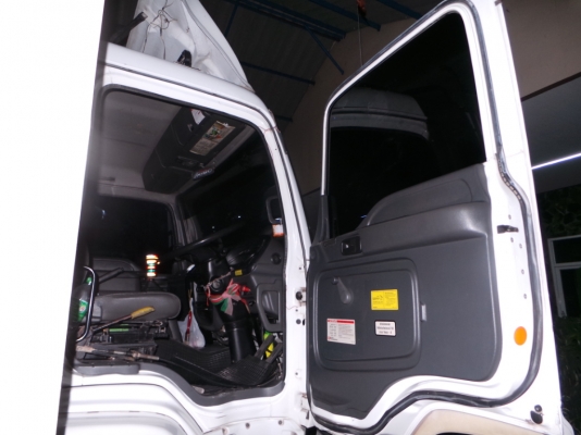 ISUZU  DECA FXZ320 ปี  2551  สภาพยางเต็ม  หัวบางเดิม  เครื่องเดิม คัซซีสวยตลอดแนว