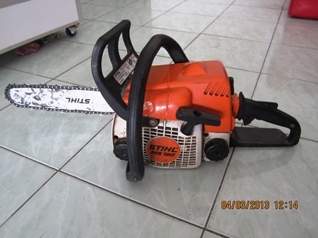 เลื่อยยนต์STIHL MS180ของแท้ เปลี่ยนใส่บาร์17นิ้วได้ ราคาถูกครับ