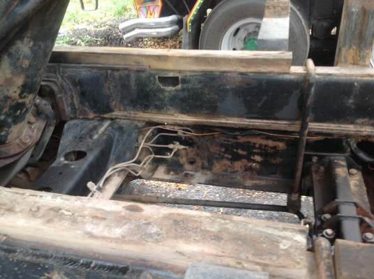 10 ล้อดั้ม 3M กระบะสามมิตร 10 ล้อดั้ม 3M กระบะสามมิตร