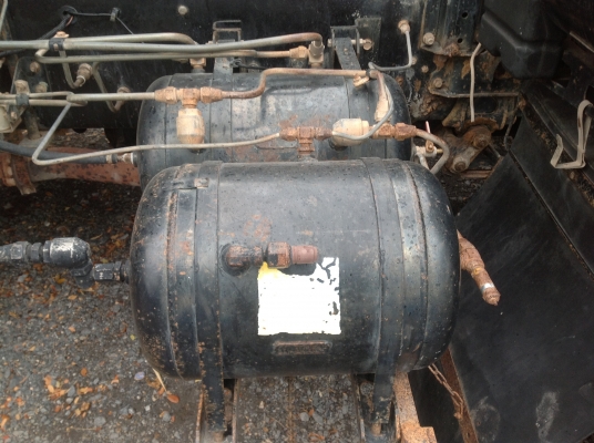 10 ล้อดั้ม 3M กระบะสามมิตร 10 ล้อดั้ม 3M กระบะสามมิตร