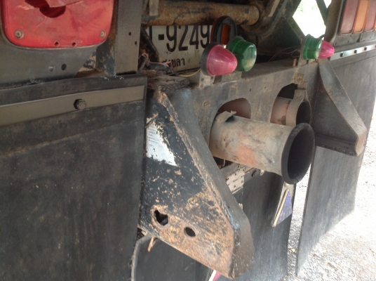 10 ล้อดั้ม 3M กระบะสามมิตร 10 ล้อดั้ม 3M กระบะสามมิตร