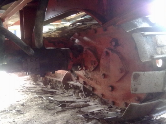 ขายรถเกี่ยววิชาญ รองกระสอบ พร้อมใช้งาน