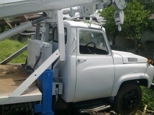 ขายรถเจาะสว่านขุดเจาะเสาไฟฟ้า