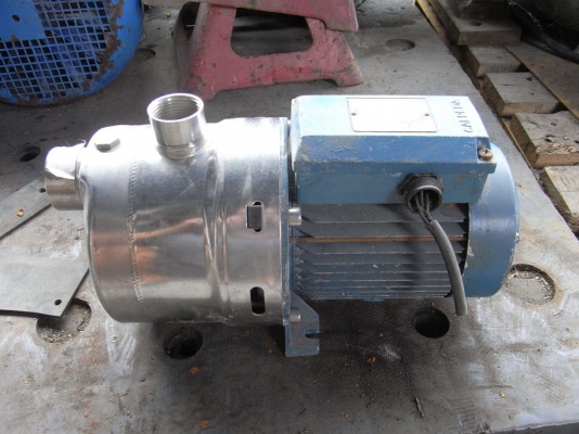 ขายปั้มน้ำหอยโข่ง calpeda 0.5 HP. 2800 RPM. 380 V สภาพสวยพร้อมใช้งาน ใบพัด 2 ชั้น รับประกันคุณภาพการใช้งาน มีหลายตัวครับ