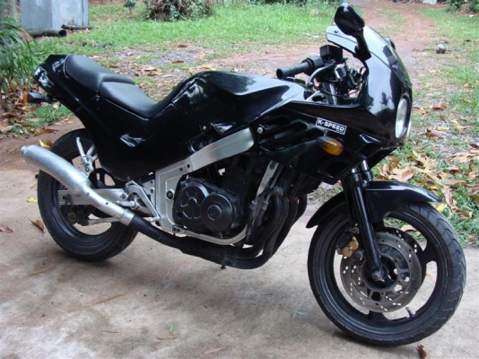 ขาย suzuki gsxr 400 32000 ราคาลดได้อีก (รถพร้อมขี่กลับได้เลย)