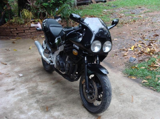 ขาย suzuki gsxr 400 32000 ราคาลดได้อีก (รถพร้อมขี่กลับได้เลย)