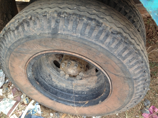 HINO KM 310 - 110 HP DQ100 หกล้อดั๊มพ์ รถสภาพดีเดิมบางทั้งคันพร้อมใช้งาน เครื่องแห้งแรงดี ภายในเก๋งคอนโซลสวยครบพร้อม พวงมาลัยเพาเวอร์ กระบะดั๊มพ์เหล็ก 4 ตันสภาพดีพื้นกับฝาข้างไม่มีผุกร่อนพร้อมใช้งาน ช่วงล่างใหญ่เฟืองท้ายชุดเดิม คานหน้า F แล้ว ยาง 8.25 ขอบ HINO KM 310 - 110 HP DQ100 หกล้อดั๊มพ์ รถสภาพดีเดิมบางทั้งคันพร้อมใช้งาน เครื่องแห้งแรงดี ภายในเก๋งคอนโซลสวยครบพร้อม พวงมาลัยเพาเวอร์ กระบะดั๊มพ์เหล็ก 4 ตันสภาพดีพื้นกับฝาข้างไม่มีผุกร่อนพร้อมใช้งาน ช่วงล่างใหญ่เฟืองท้ายชุดเดิม คานหน้า F แล้ว ยาง 8.25 ขอบ