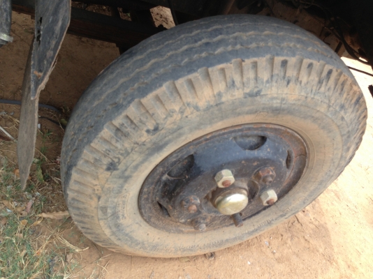 HINO KM 310 - 110 HP DQ100 หกล้อดั๊มพ์ รถสภาพดีเดิมบางทั้งคันพร้อมใช้งาน เครื่องแห้งแรงดี ภายในเก๋งคอนโซลสวยครบพร้อม พวงมาลัยเพาเวอร์ กระบะดั๊มพ์เหล็ก 4 ตันสภาพดีพื้นกับฝาข้างไม่มีผุกร่อนพร้อมใช้งาน ช่วงล่างใหญ่เฟืองท้ายชุดเดิม คานหน้า F แล้ว ยาง 8.25 ขอบ HINO KM 310 - 110 HP DQ100 หกล้อดั๊มพ์ รถสภาพดีเดิมบางทั้งคันพร้อมใช้งาน เครื่องแห้งแรงดี ภายในเก๋งคอนโซลสวยครบพร้อม พวงมาลัยเพาเวอร์ กระบะดั๊มพ์เหล็ก 4 ตันสภาพดีพื้นกับฝาข้างไม่มีผุกร่อนพร้อมใช้งาน ช่วงล่างใหญ่เฟืองท้ายชุดเดิม คานหน้า F แล้ว ยาง 8.25 ขอบ