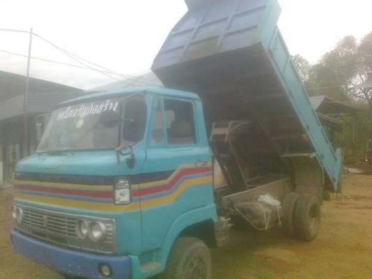 HINO KM 310 - 110 HP DQ100 หกล้อดั๊มพ์ รถสภาพดีเดิมบางทั้งคันพร้อมใช้งาน เครื่องแห้งแรงดี ภายในเก๋งคอนโซลสวยครบพร้อม พวงมาลัยเพาเวอร์ กระบะดั๊มพ์เหล็ก 4 ตันสภาพดีพื้นกับฝาข้างไม่มีผุกร่อนพร้อมใช้งาน ช่วงล่างใหญ่เฟืองท้ายชุดเดิม คานหน้า F แล้ว ยาง 8.25 ขอบ