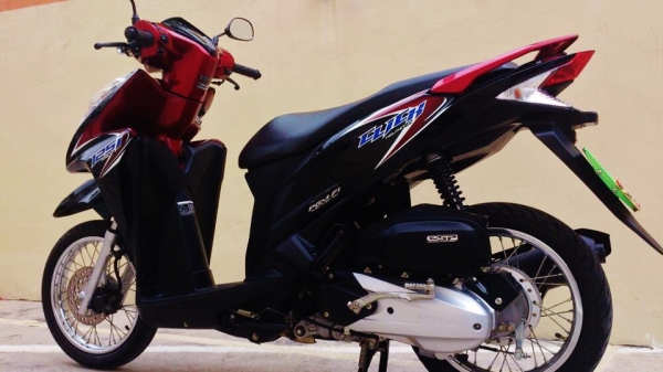 HONDA CLICK 125 i สภาพ สด ทุก ส่วน ใหม่มาก ราคาหลังไมล์ย่อมเยา