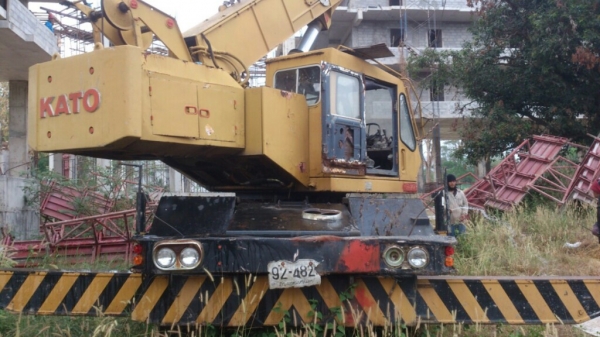 ขายรถเครน 4 ล้อ Kato 20 H เอกสารเล่มทะเบียน